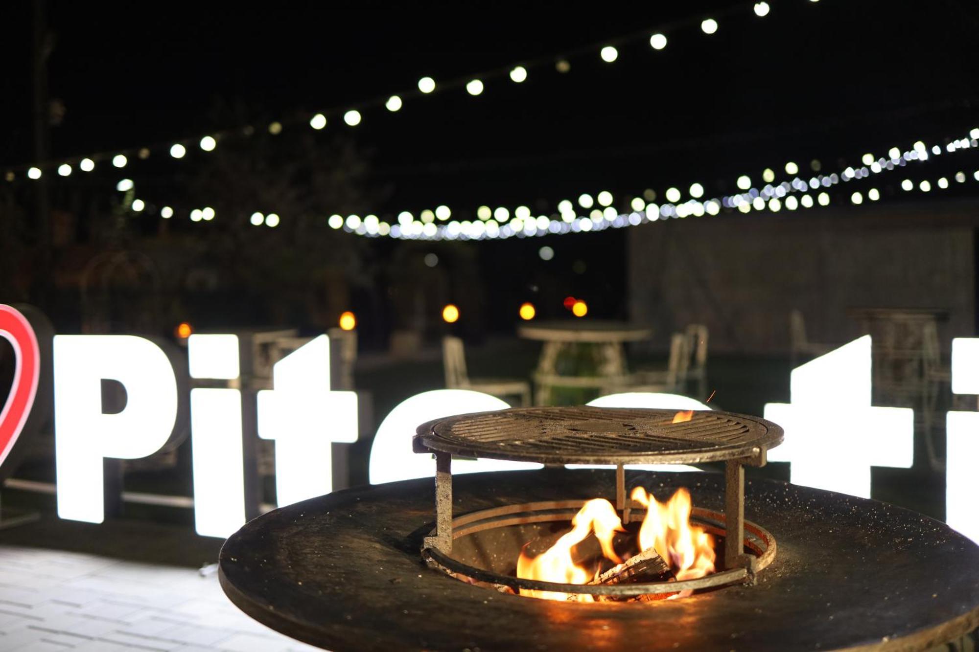 River Place Pitesti Luaran gambar